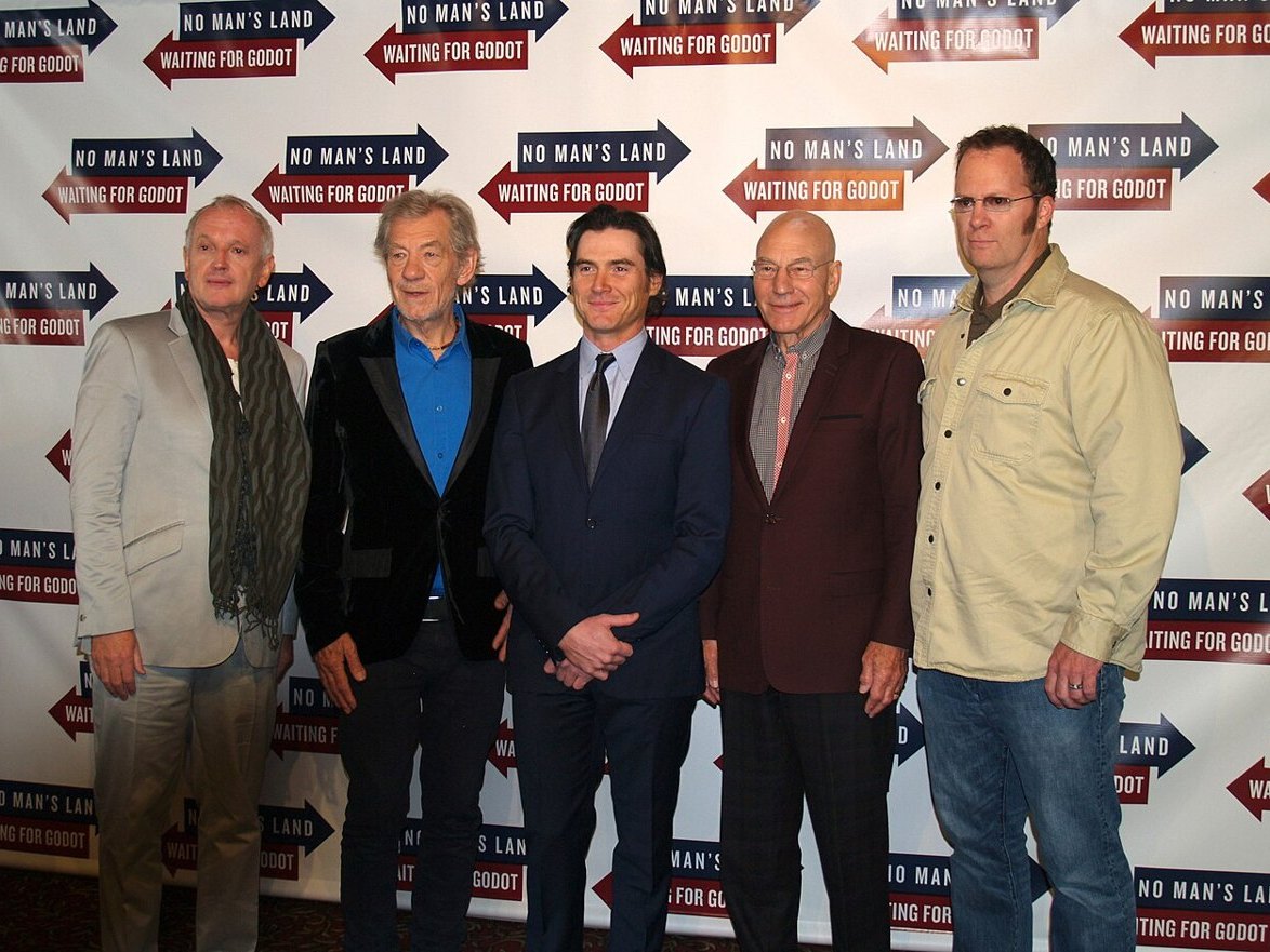 Patrick Stewart e Ian McKellen in posa con Billy Crudup, Shuler Hensley e il regista Sean Mathias